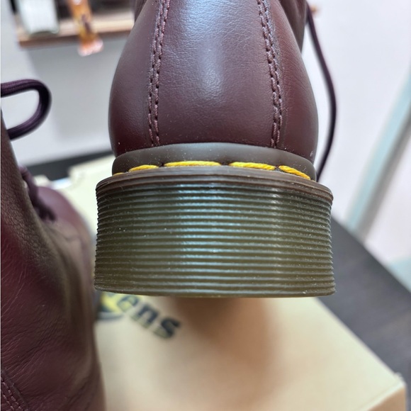 Dr. Martens Women's  🍒 Red 1460 Pascal Virginia Great condition - Picture 5 of 12